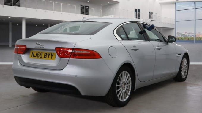 2025 Jaguar Xe
