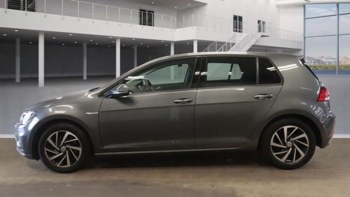 2025 Volkswagen Golf