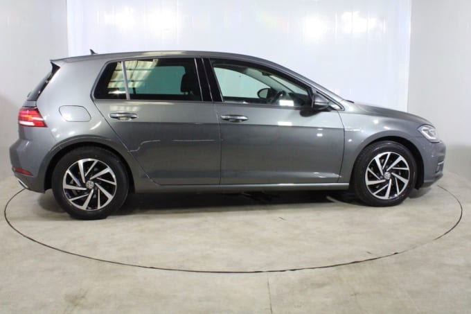 2025 Volkswagen Golf