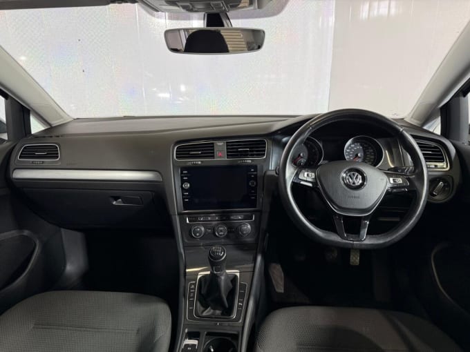 2025 Volkswagen Golf