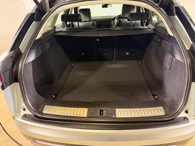 2025 Land Rover Range Rover Velar