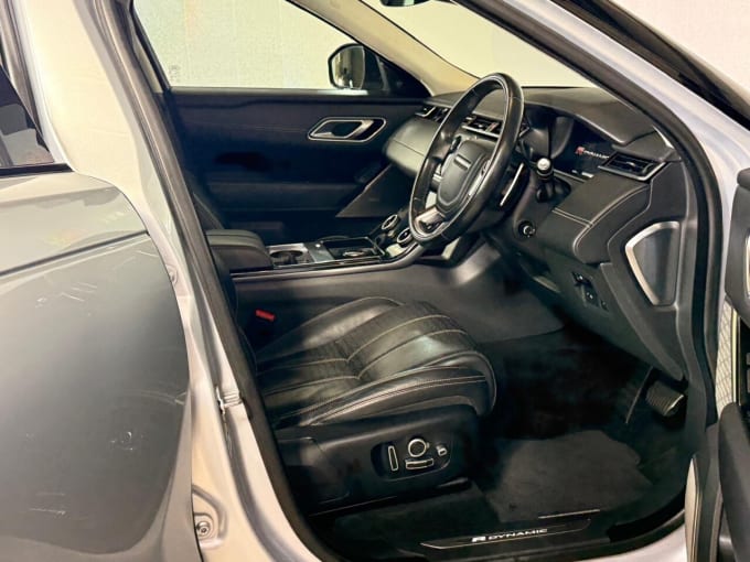 2025 Land Rover Range Rover Velar