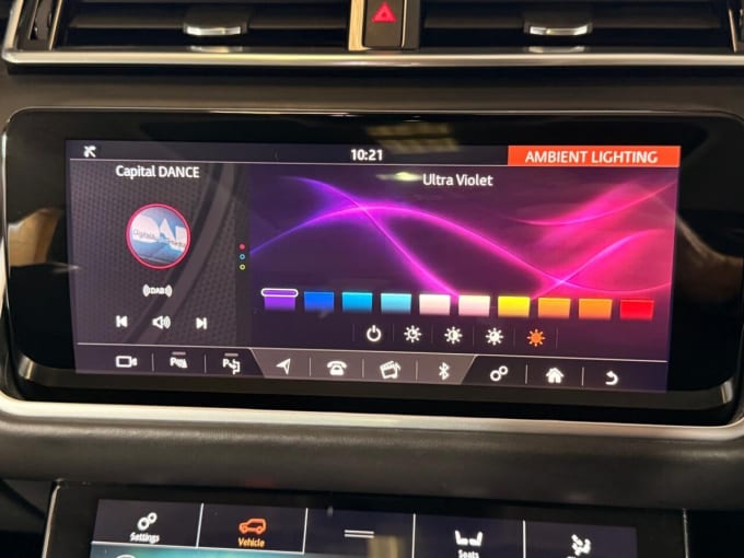 2025 Land Rover Range Rover Velar