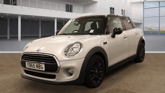 2025 Mini Hatch