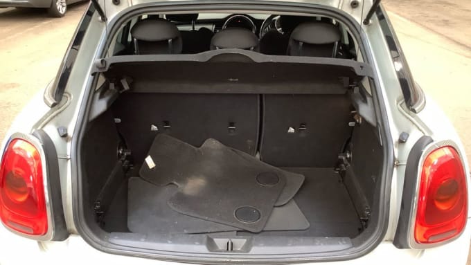 2025 Mini Hatch