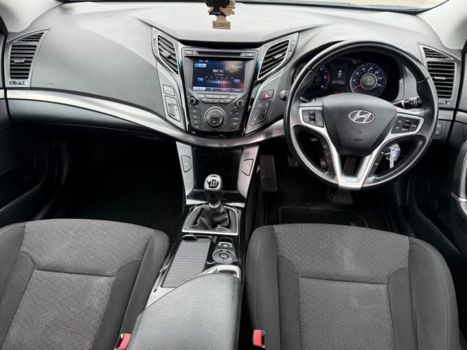 2025 Hyundai I40