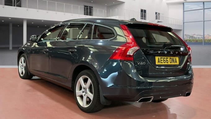 2025 Volvo V60