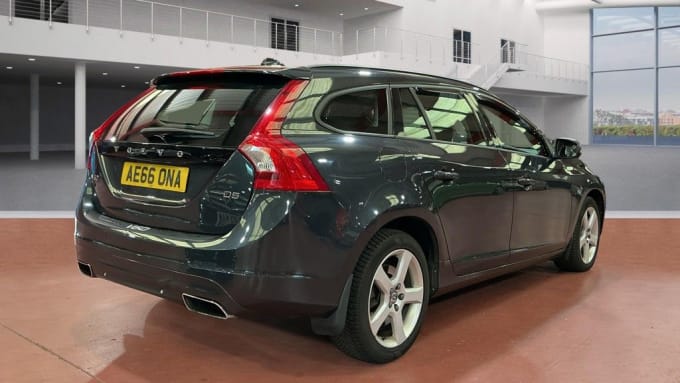 2025 Volvo V60