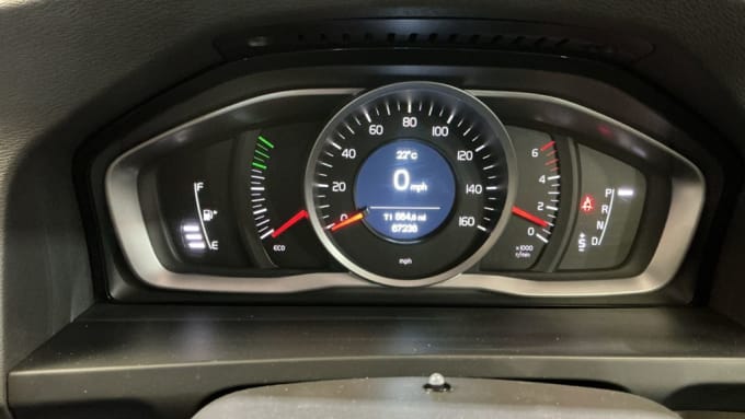 2025 Volvo V60