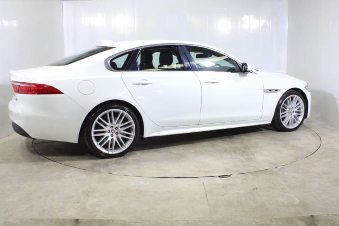 2025 Jaguar Xf