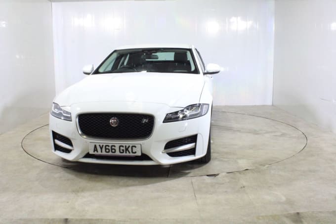 2025 Jaguar Xf