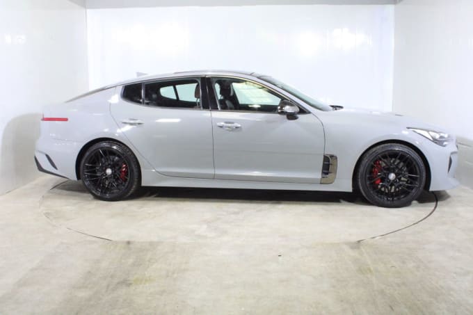 2025 Kia Stinger
