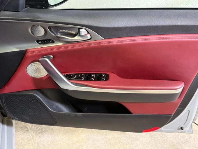 2025 Kia Stinger