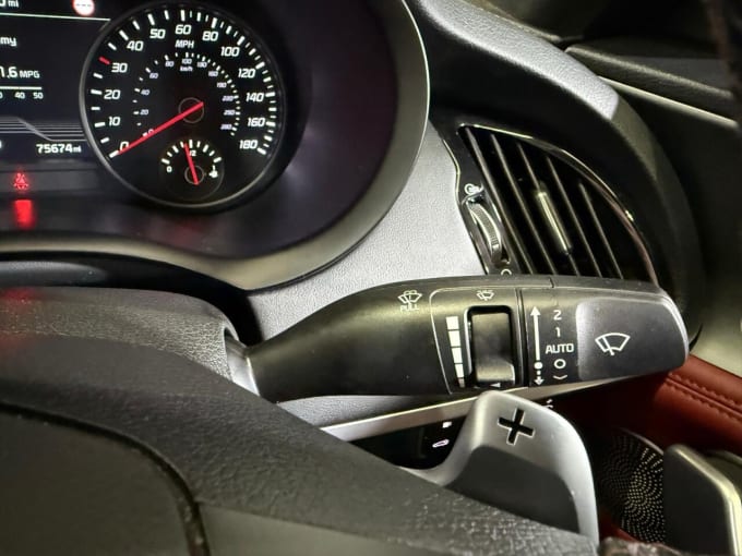 2025 Kia Stinger