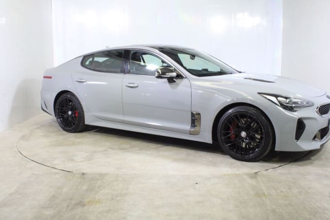 2025 Kia Stinger