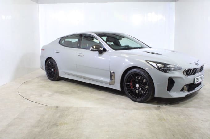 2025 Kia Stinger