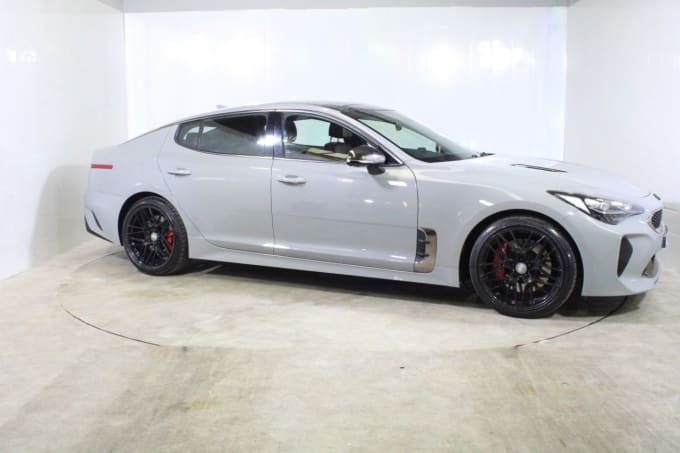 2025 Kia Stinger