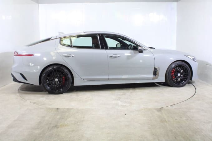 2025 Kia Stinger
