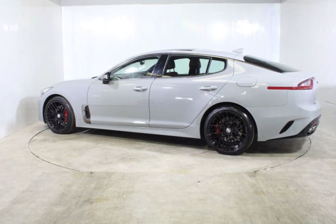 2025 Kia Stinger