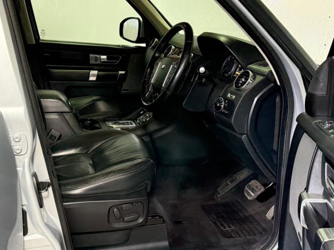 2025 Land Rover Discovery 4