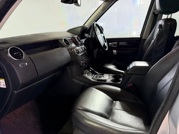2025 Land Rover Discovery 4