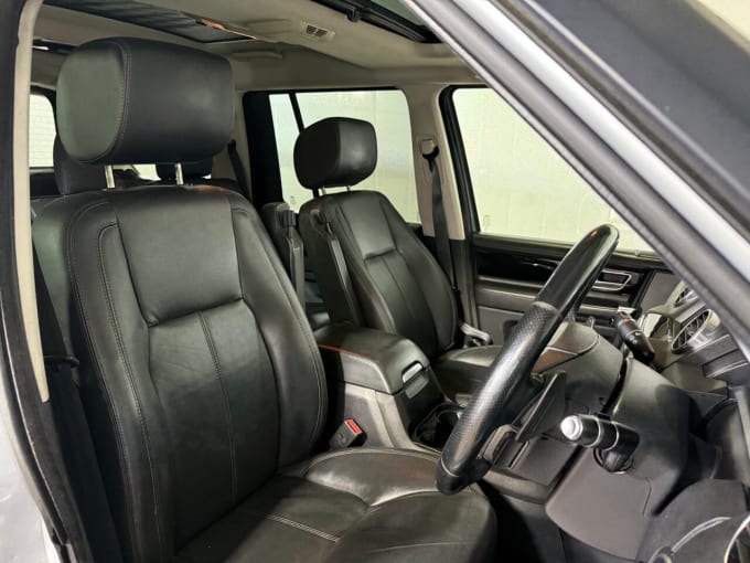 2025 Land Rover Discovery 4