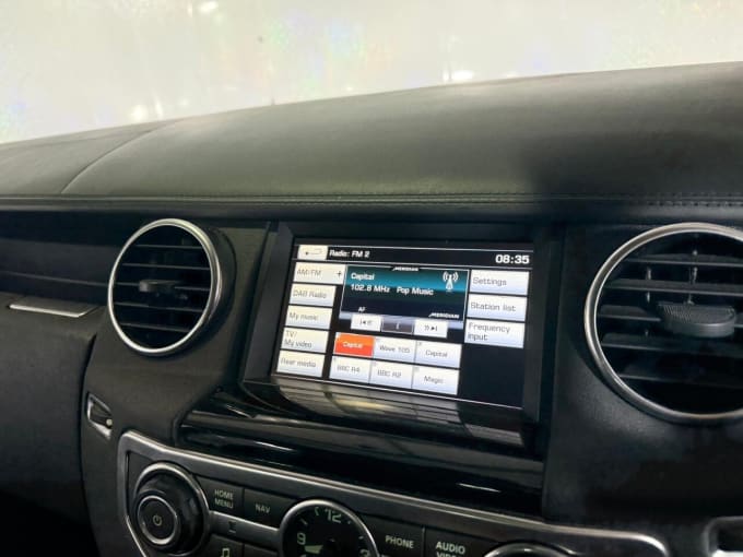 2025 Land Rover Discovery 4