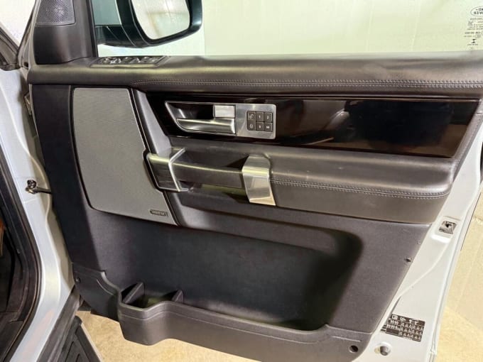 2025 Land Rover Discovery 4