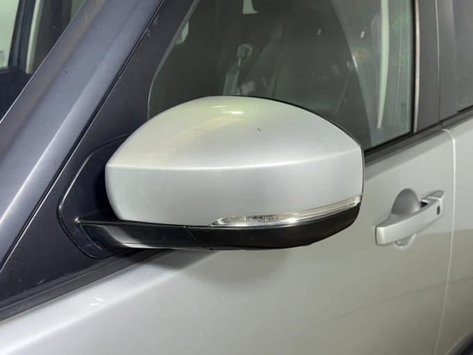 2025 Land Rover Discovery 4