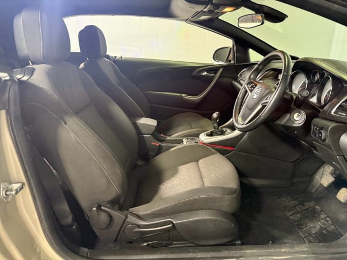 2025 Vauxhall Cascada