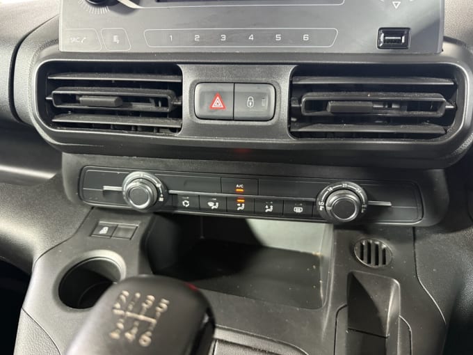 2025 Vauxhall Combo Life
