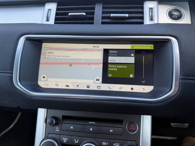 2025 Land Rover Range Rover Evoque