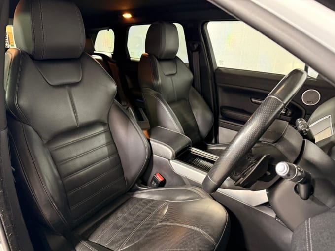 2025 Land Rover Range Rover Evoque