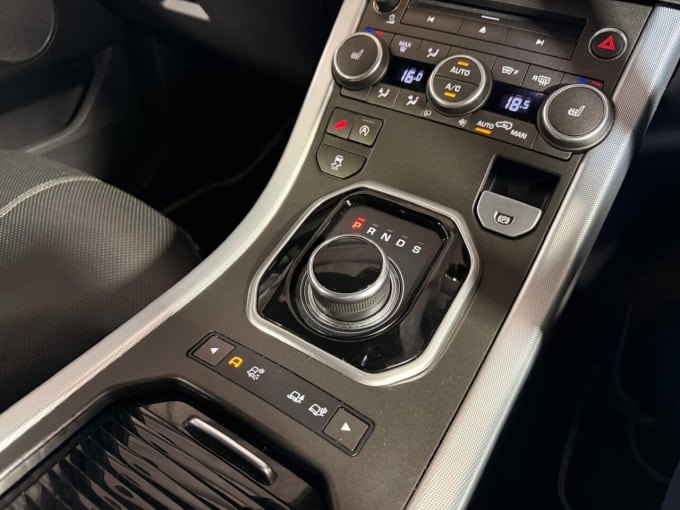 2025 Land Rover Range Rover Evoque