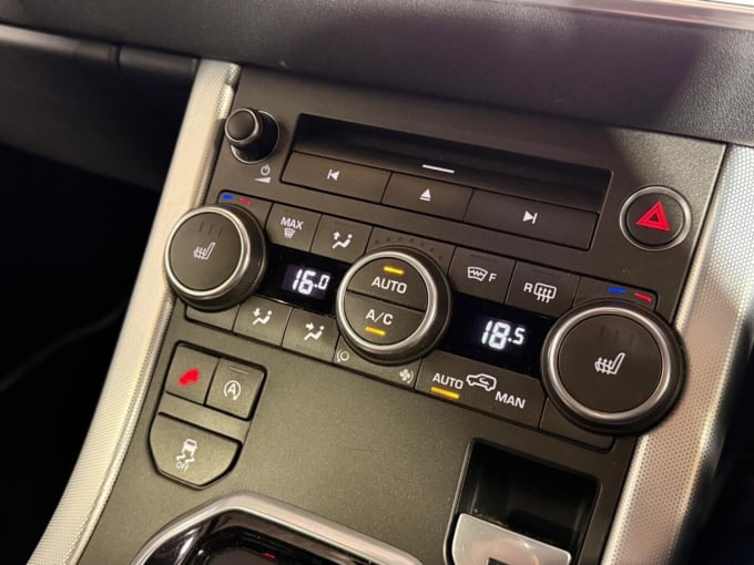 2025 Land Rover Range Rover Evoque