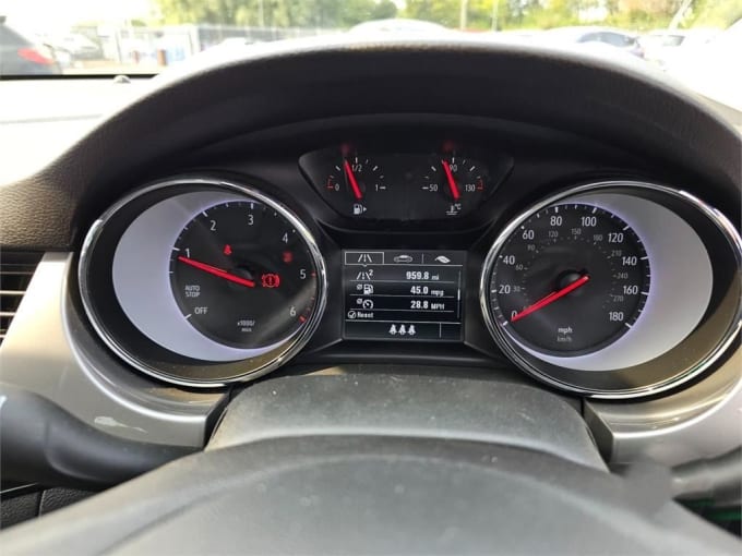 2025 Vauxhall Astra