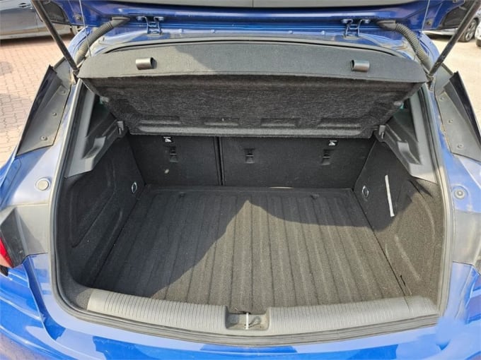 2025 Vauxhall Astra