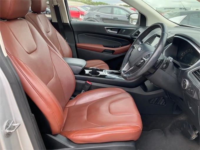 2025 Ford Edge