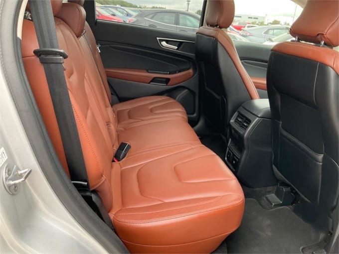 2025 Ford Edge