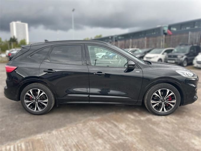 2025 Ford Kuga