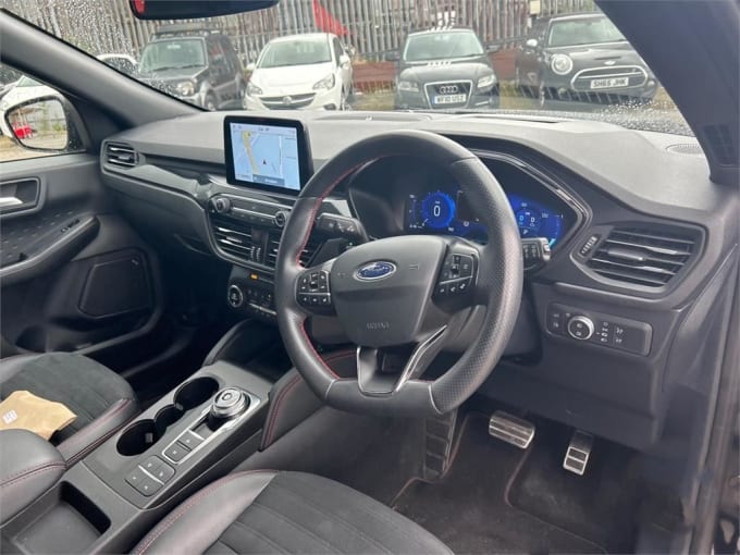 2025 Ford Kuga