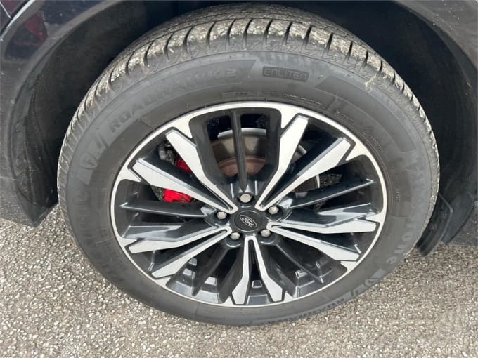 2025 Ford Kuga