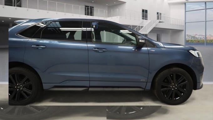 2025 Ford Edge