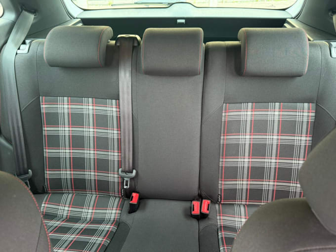 2015 Volkswagen Polo