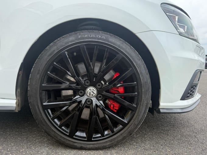 2015 Volkswagen Polo