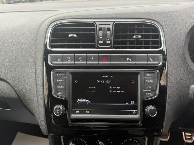 2015 Volkswagen Polo