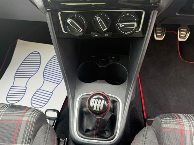 2015 Volkswagen Polo