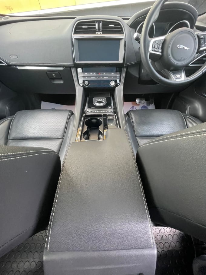 2019 Jaguar F-pace