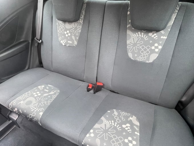 2010 Ford Ka