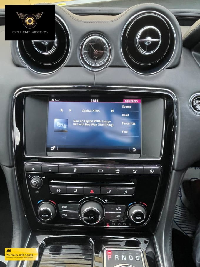 2017 Jaguar Xj